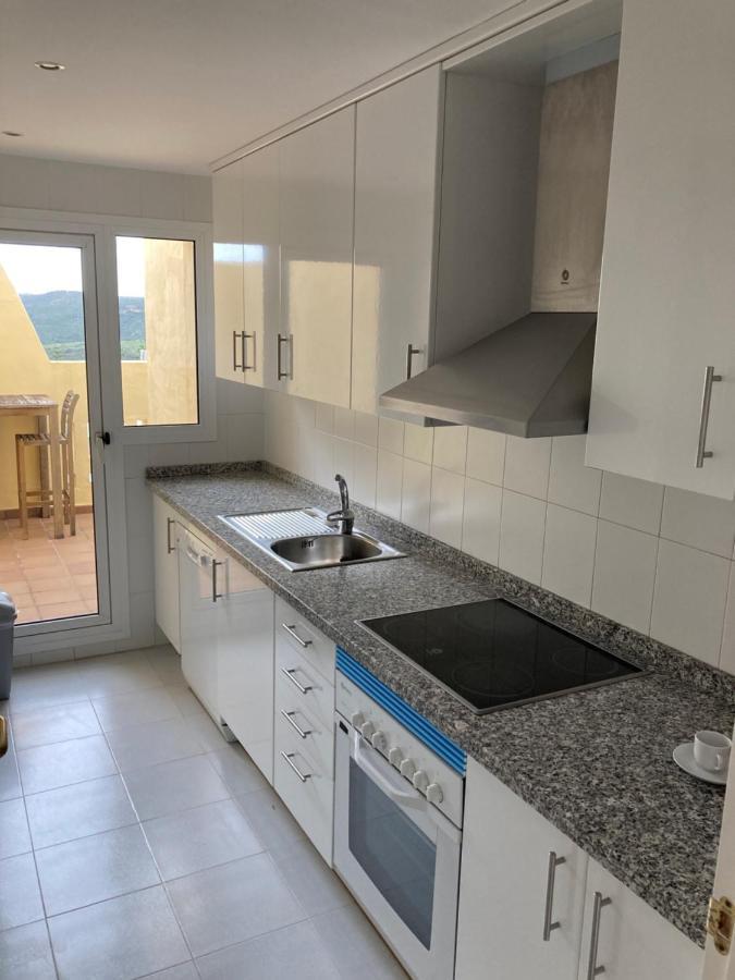 2 Bed Penthouse Apartment Manilva Exteriör bild